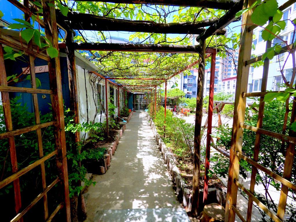 First Met Backpackers Hostel 청더 외부 사진