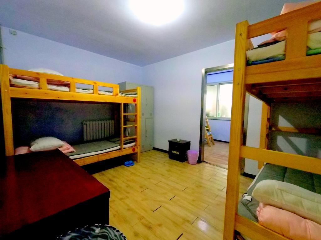 First Met Backpackers Hostel 청더 외부 사진