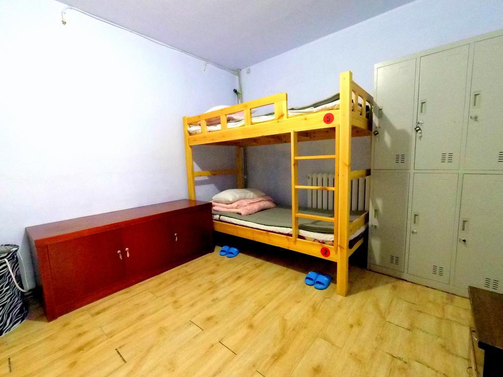 First Met Backpackers Hostel 청더 외부 사진