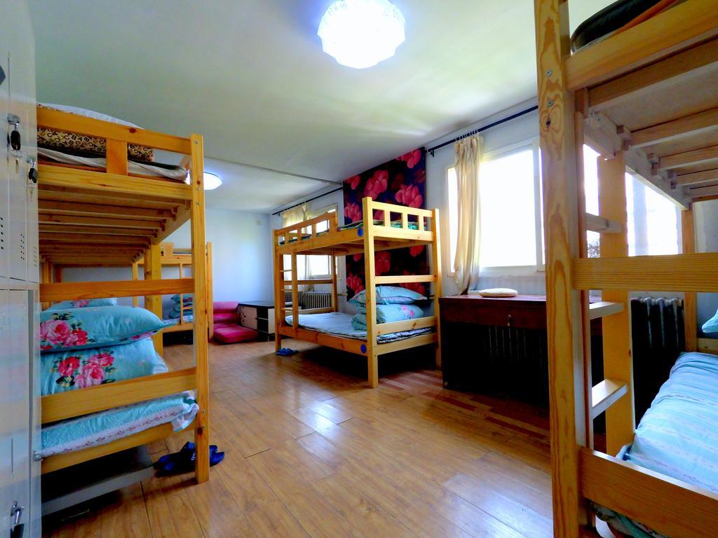 First Met Backpackers Hostel 청더 외부 사진