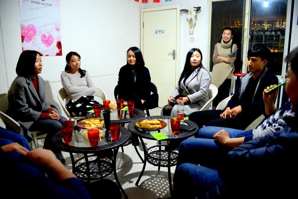 First Met Backpackers Hostel 청더 외부 사진