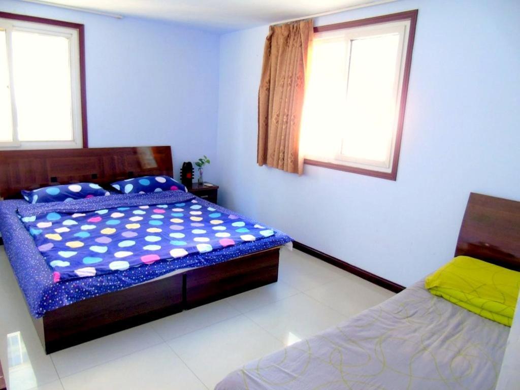 First Met Backpackers Hostel 청더 외부 사진